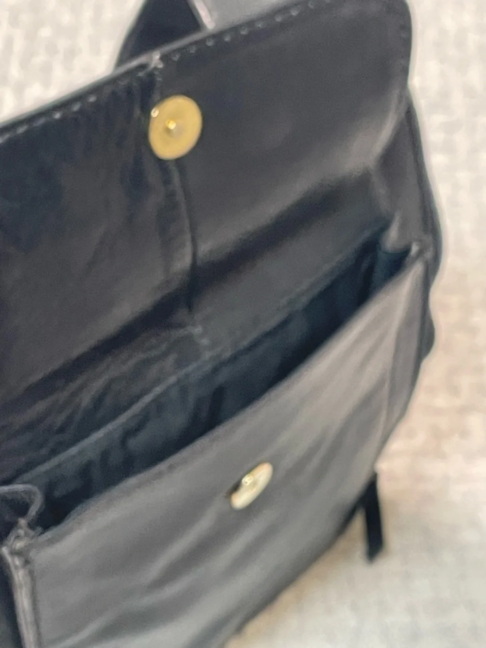 Vintage HOBO International Black Leather Crossbody Travel Bag Purse